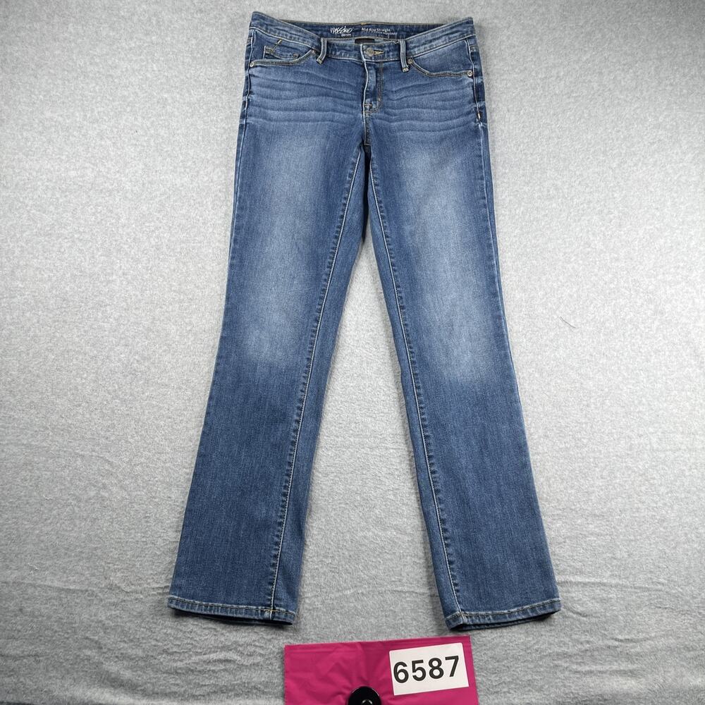 Mossimo Denim Jeans Women’s Size 8R Mid Rise Straight Casual Blue Distressed